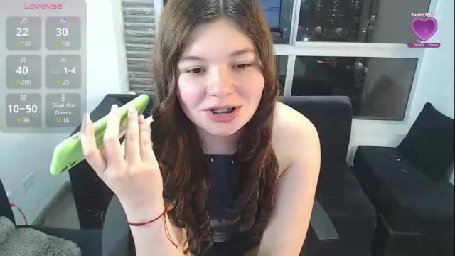 Image 2 of olivia_martine Stream on Chaturbate on 21 hours ago
