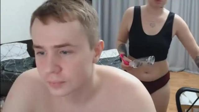 Image 10 of olivia_n_kristian Stream on Chaturbate on 17 months ago