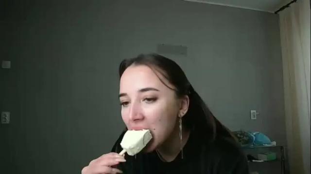 Image 8 of olivia_oliv Stream on Chaturbate on 1 month ago