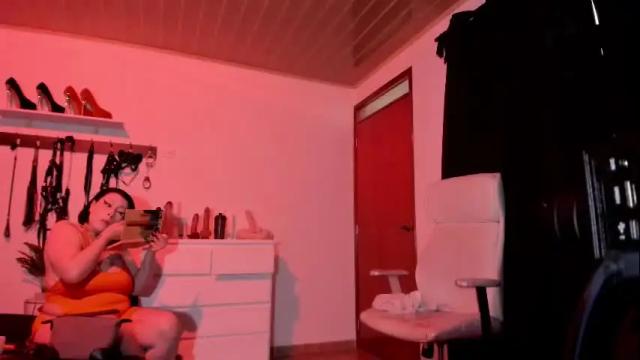 Image 4 of olivia_seex Stream on Chaturbate on 13 days ago