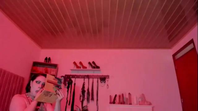 Image 4 of olivia_seex Stream on Chaturbate on 6 days ago