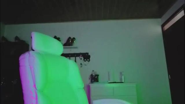 Image 11 of olivia_seex Stream on Chaturbate on 29 days ago