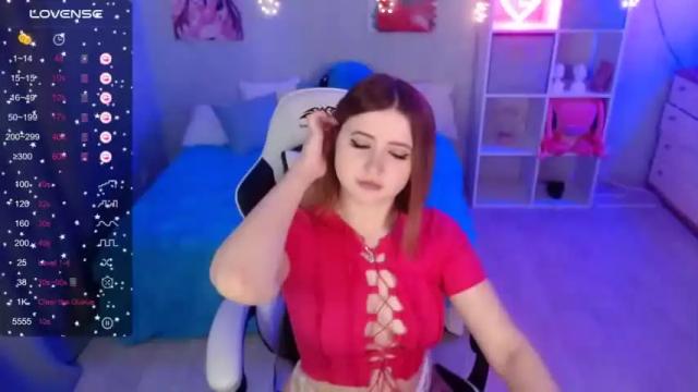 Image 10 of olivia_shy_ Stream on Chaturbate on 15 months ago