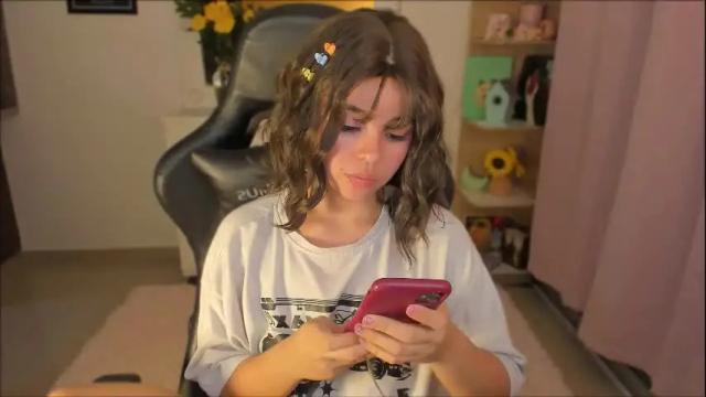 Image 3 of olivia_xd_ Stream on Chaturbate on 14 days ago