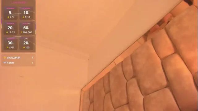 Image 10 of oliviaa_evans Stream on Chaturbate on 3 months ago