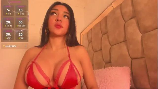 Image 2 of oliviaa_evans Stream on Chaturbate on 3 months ago