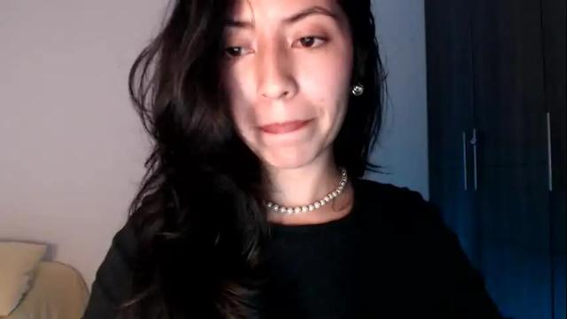 Image 6 of oliviaaa__ Stream on Chaturbate on 5 months ago