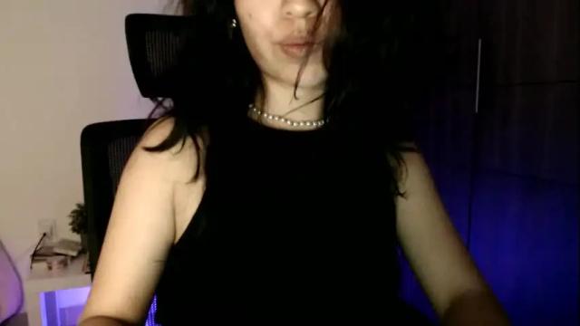 Image 11 of oliviaaa__ Stream on Chaturbate on 4 months ago