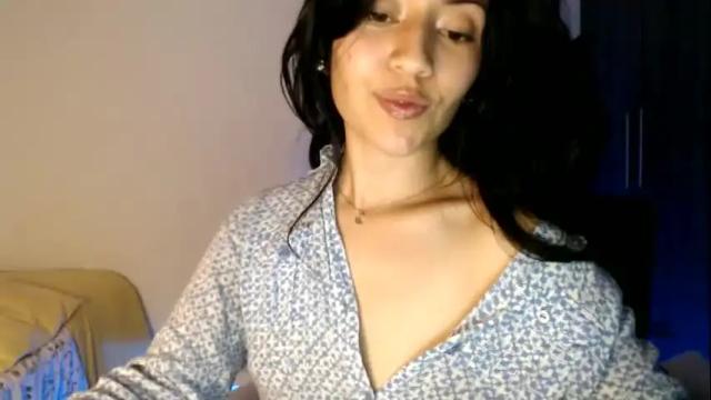 Image 4 of oliviaaa__ Stream on Chaturbate on 3 months ago
