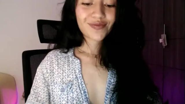 Image 10 of oliviaaa__ Stream on Chaturbate on 2 months ago