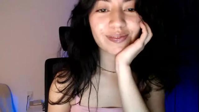 Image 7 of oliviaaa__ Stream on Chaturbate on 2 months ago