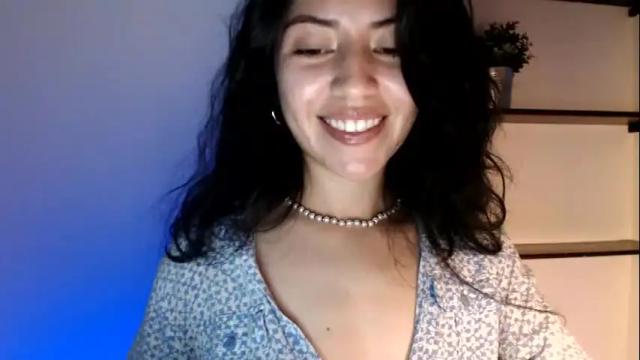 Image 6 of oliviaaa__ Stream on Chaturbate on 1 month ago