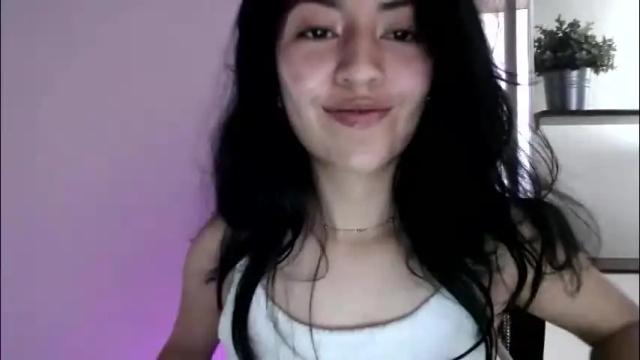 Image 7 of oliviaaa__ Stream on Chaturbate on 8 days ago