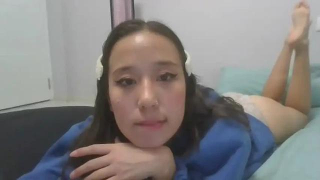 Image 11 of oliviabeer Stream on Chaturbate on 18 months ago