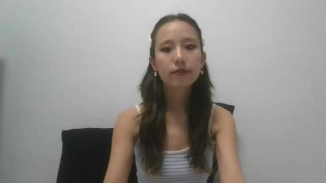 Image 2 of oliviabeer Stream on Chaturbate on 17 months ago