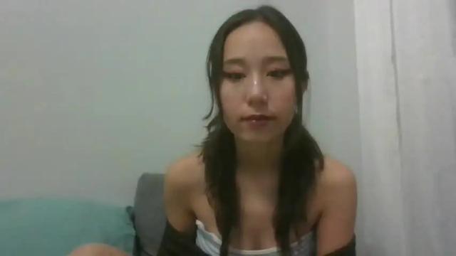Image 4 of oliviabeer Stream on Chaturbate on 16 months ago