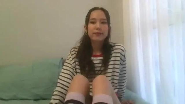 Image 7 of oliviabeer Stream on Chaturbate on 16 months ago