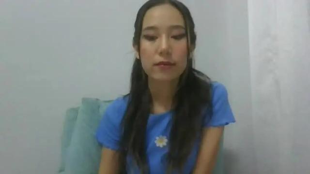 Image 2 of oliviabeer Stream on Chaturbate on 16 months ago