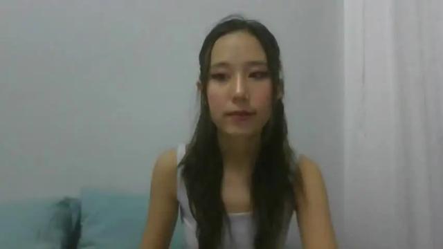 Image 12 of oliviabeer Stream on Chaturbate on 16 months ago