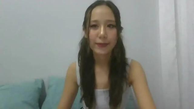 Image 3 of oliviabeer Stream on Chaturbate on 16 months ago