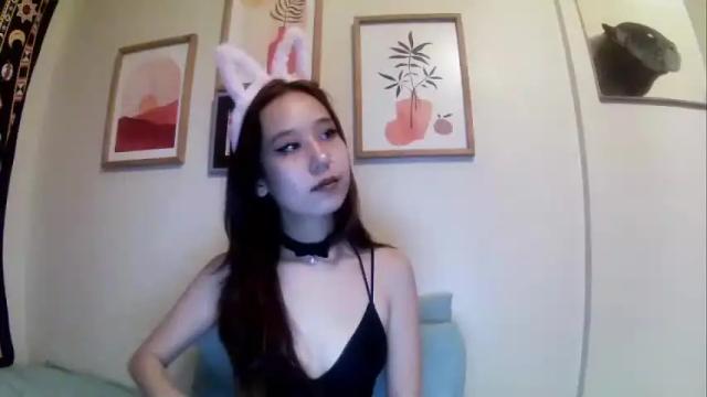 Image 4 of oliviabeer Stream on Chaturbate on 13 months ago