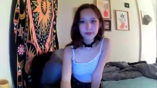 Image 11 of oliviabeer Stream on Chaturbate on 13 months ago
