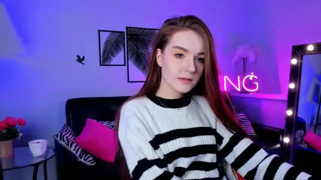 Image 2 of oliviabexley Stream on Chaturbate on 15 months ago