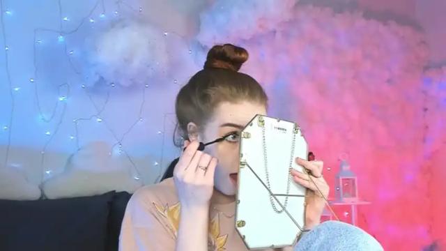 Image 3 of oliviabexley Stream on Chaturbate on 15 months ago