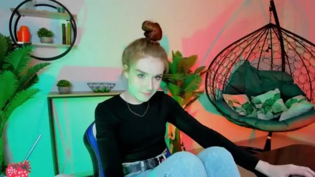 Thumbnail 1, oliviabexley's Stream at Chaturbate, 17 months ago