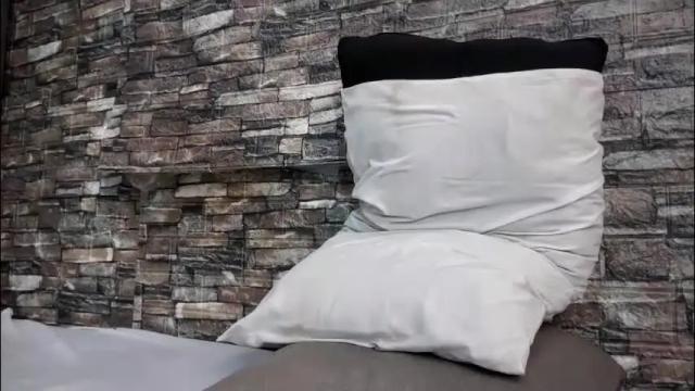 Image 2 of oliviablachx Stream on Chaturbate on 2 months ago