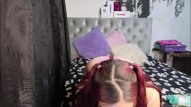 Image 4 of oliviabluee10 Stream on Chaturbate on 3 months ago