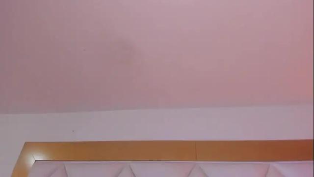 Image 11 of oliviabrady1 Stream on Chaturbate on 2 months ago