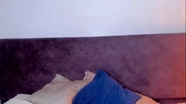 Image 7 of oliviabrady1 Stream on Chaturbate on 1 month ago