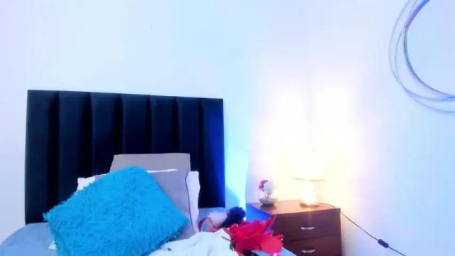 Image 10 of oliviacooperr Stream on Chaturbate on 13 months ago