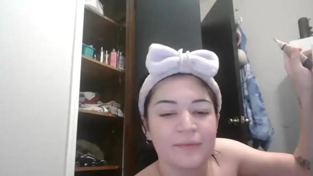 Image 4 of oliviagrace101801 Stream on Chaturbate on 14 months ago