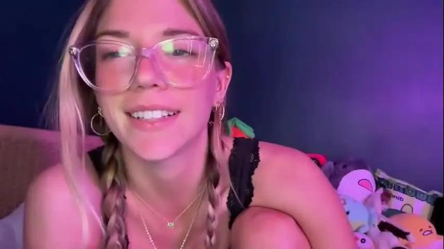 Thumbnail 2, oliviahansleyy's Stream at Chaturbate, 1 month ago