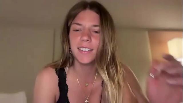 Image 7 of oliviahansleyy Stream on Chaturbate on 1 month ago