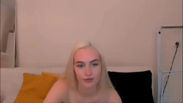 Image 4 of oliviahappy Stream on Chaturbate on 9 days ago