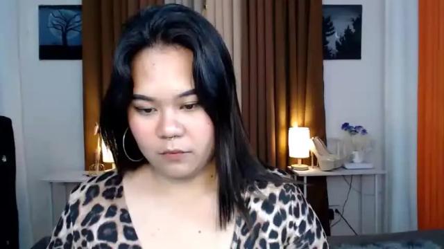 Image 7 of oliviahollywood Stream on Chaturbate on 15 months ago