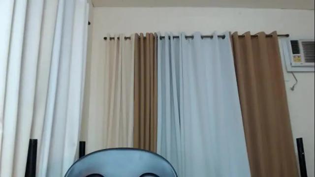 Image 10 of oliviahollywood Stream on Chaturbate on 16 days ago