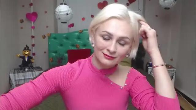 Image 4 of oliviahorst Stream on Chaturbate on 2 months ago