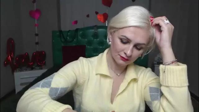 Image 11 of oliviahorst Stream on Chaturbate on 1 month ago