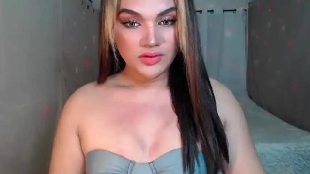 Image 6 of oliviahot22 Stream on Chaturbate on 14 months ago