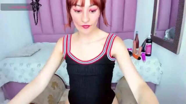 Image 10 of oliviahottits Stream on Chaturbate on 15 months ago