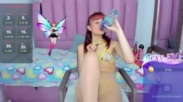 Image 11 of oliviahottits Stream on Chaturbate on 15 months ago