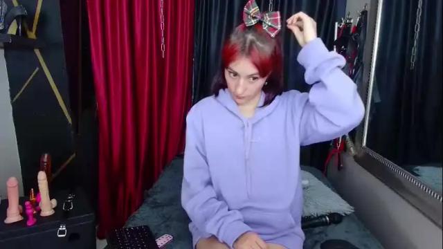 Image 6 of oliviahottits Stream on Chaturbate on 1 month ago