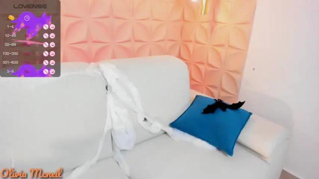 Image 2 of oliviamcneil Stream on Chaturbate on 24 months ago