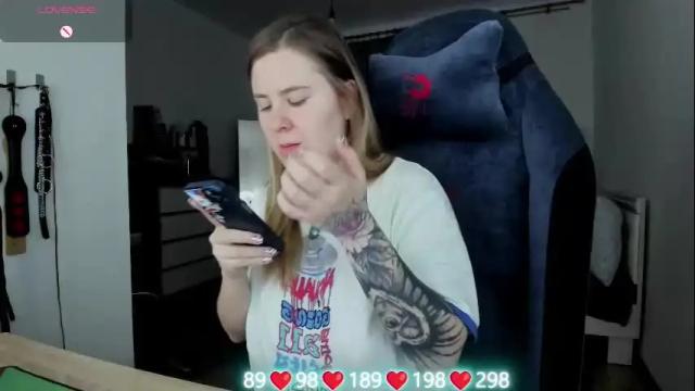 Image 2 of oliviamunk Stream on Chaturbate on 1 month ago