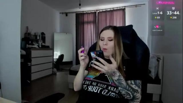 Image 2 of oliviamunk Stream on Chaturbate on 22 days ago