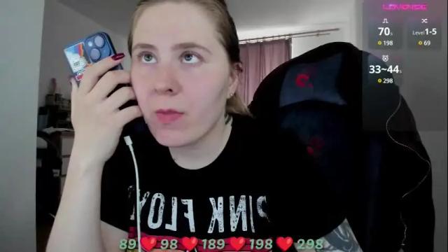 Image 11 of oliviamunk Stream on Chaturbate on 19 days ago
